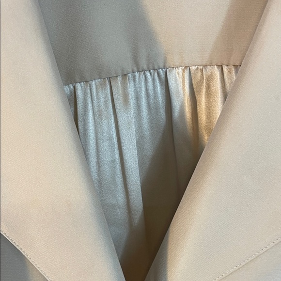 Lafayette 148 New York Beige Silk Button Down Blouse – Career Top Size 12 NWT - Picture 4 of 16